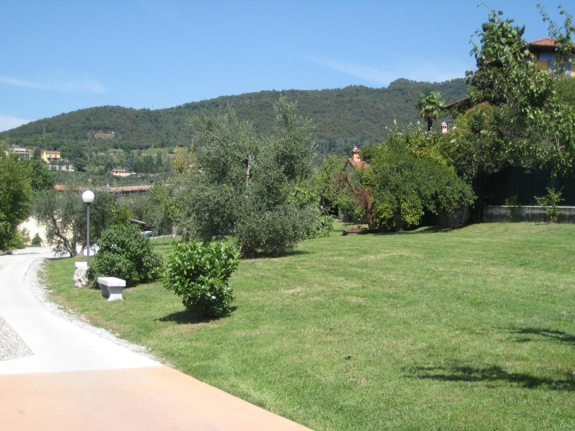 Agriturismo Renzano garden apartments Saló Exterior foto